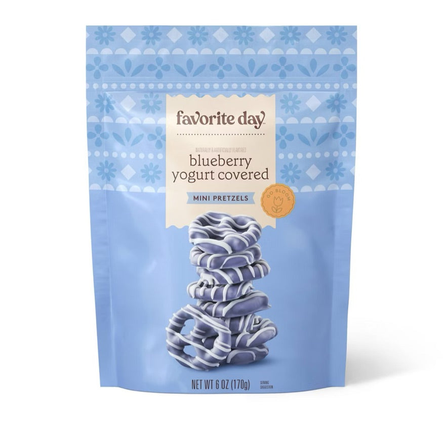 Pretzel blueberry yogurt